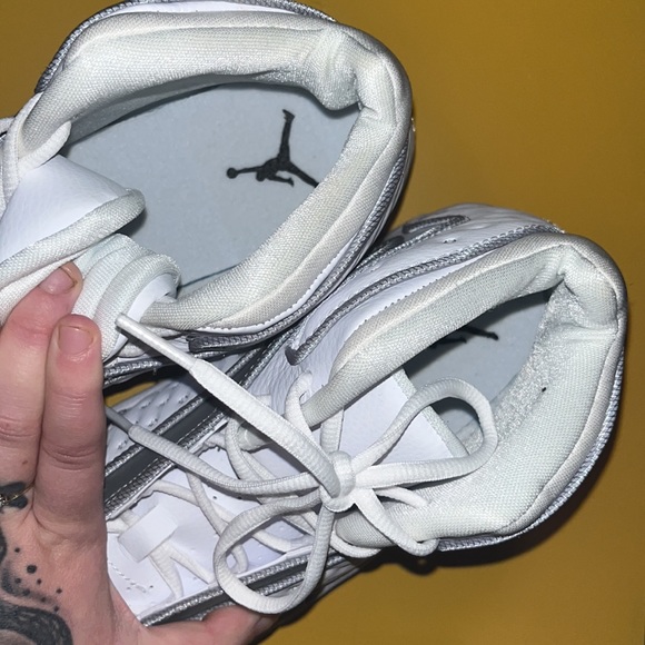 Womens Jordan OG tennis shoes - Picture 4 of 5